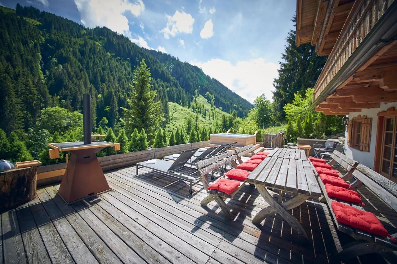 Chalet Tannenbaum Saalbach-Hinterglemm Austria